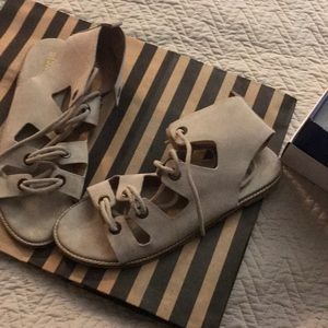 HP!!👡❤️Ladies size 11 Diba True gladiator sandals